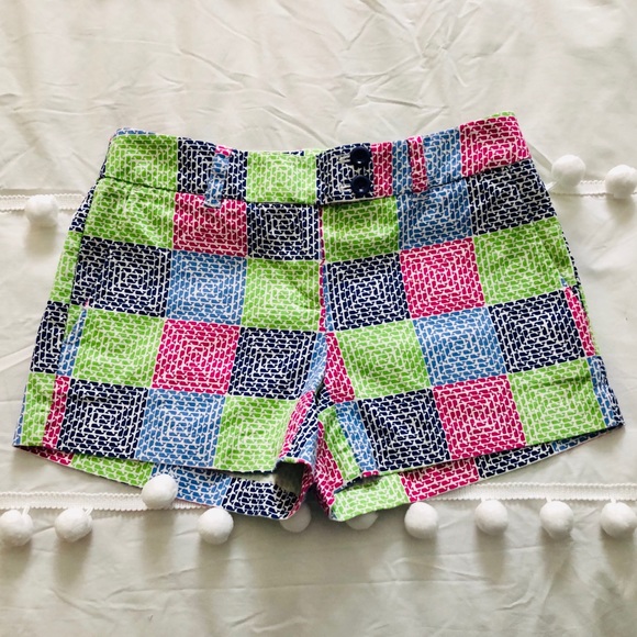 Vineyard Vines Pants - Vineyard Vines Whale Patchwork Print Shorts